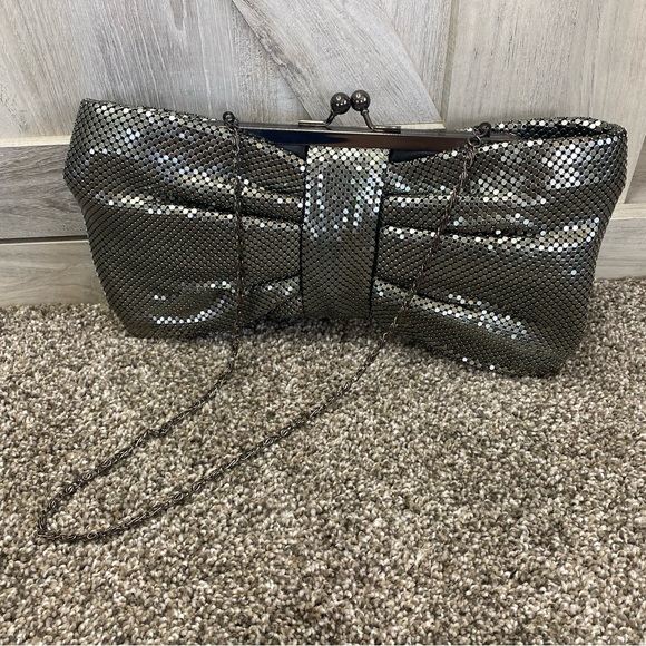 Lulu Townsend Gray Silver Metallic Chainmail Cocktail Evening Bag Clutch - Picture 2 of 10